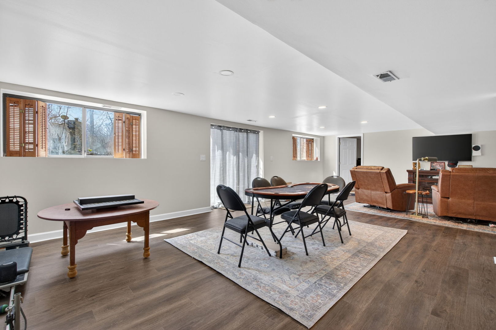 812 TAM O SHANTER Circle, Bolingbrook, IL 60440