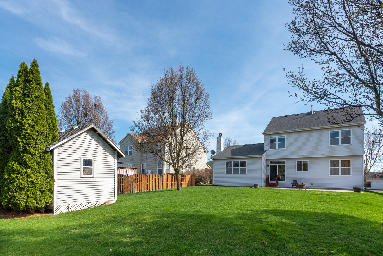 2575 Barnhart Street, West Chicago, IL 60185