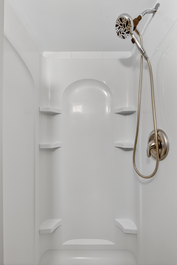 2575 Barnhart Street, West Chicago, IL 60185