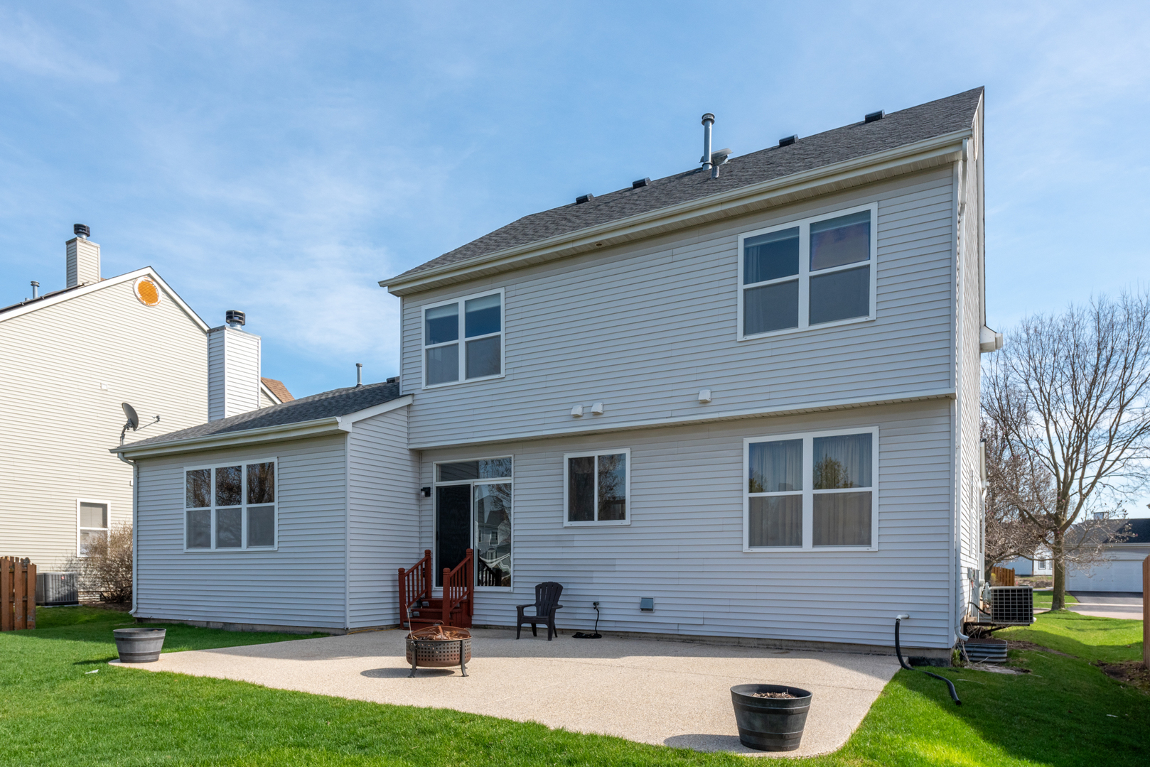 2575 Barnhart Street, West Chicago, IL 60185