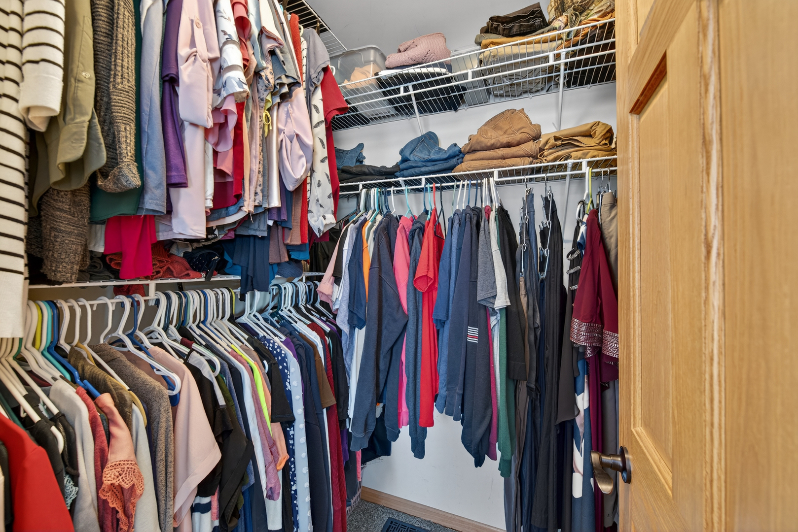 2575 Barnhart Street, West Chicago, IL 60185