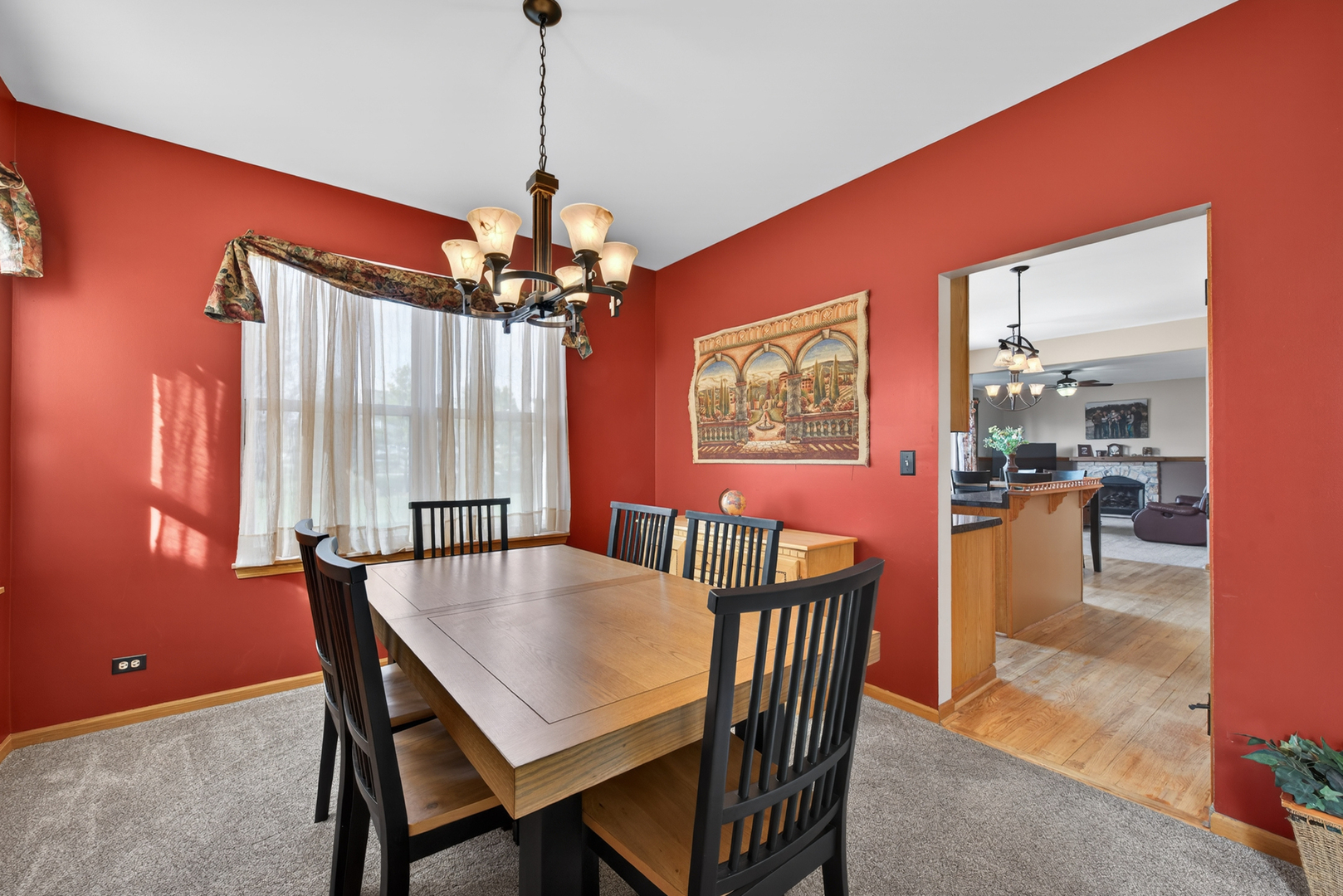 2575 Barnhart Street, West Chicago, IL 60185