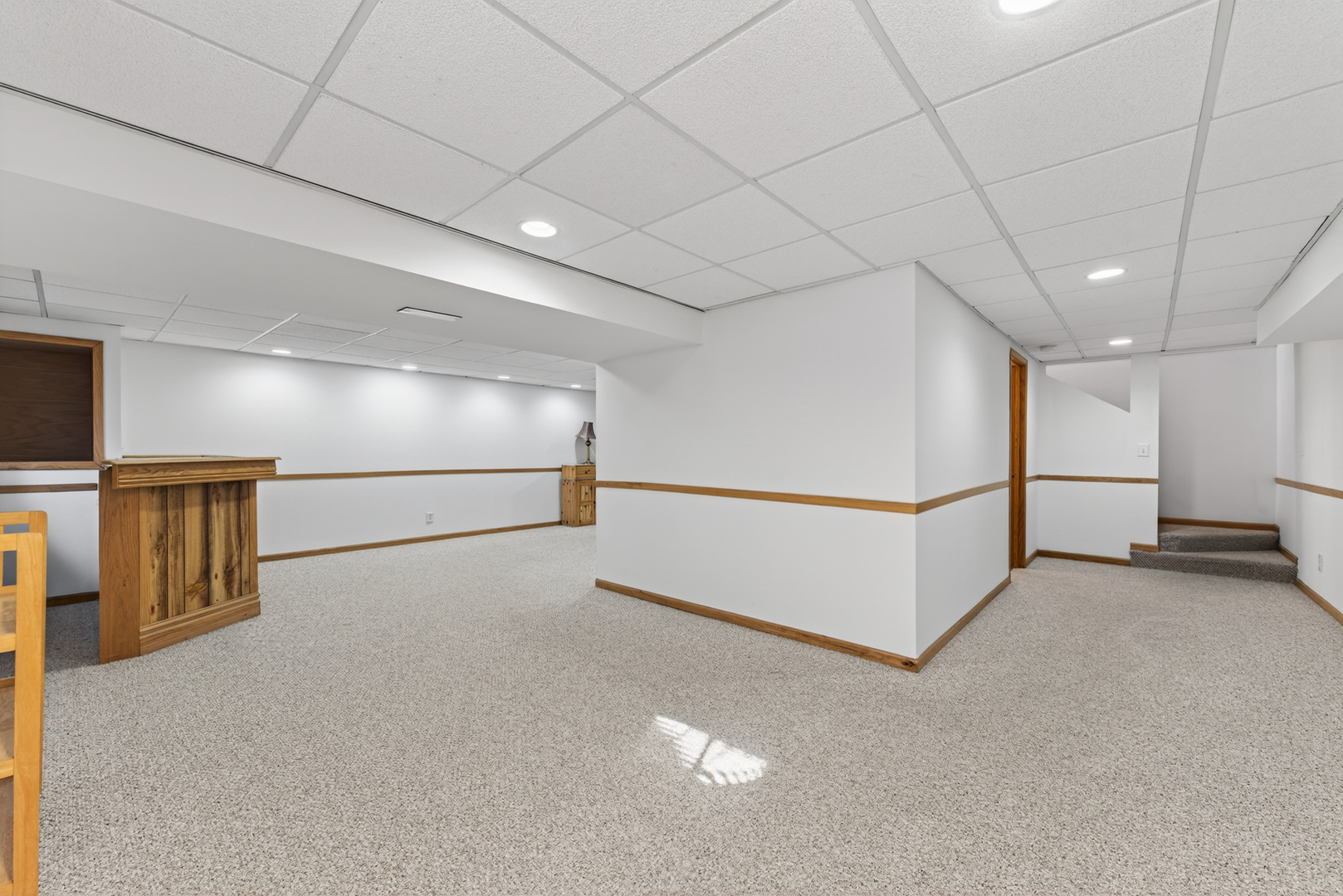 2575 Barnhart Street, West Chicago, IL 60185