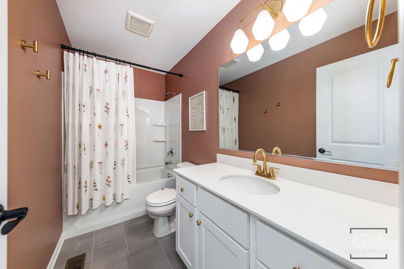 4122 Chelsea Manor Circle, Aurora, IL 60504