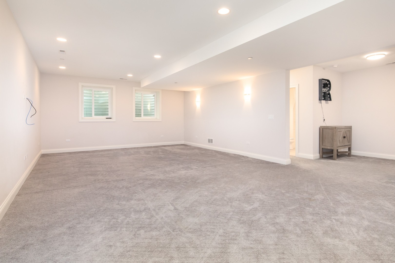 230 N Delphia Avenue, Park Ridge, IL 60068