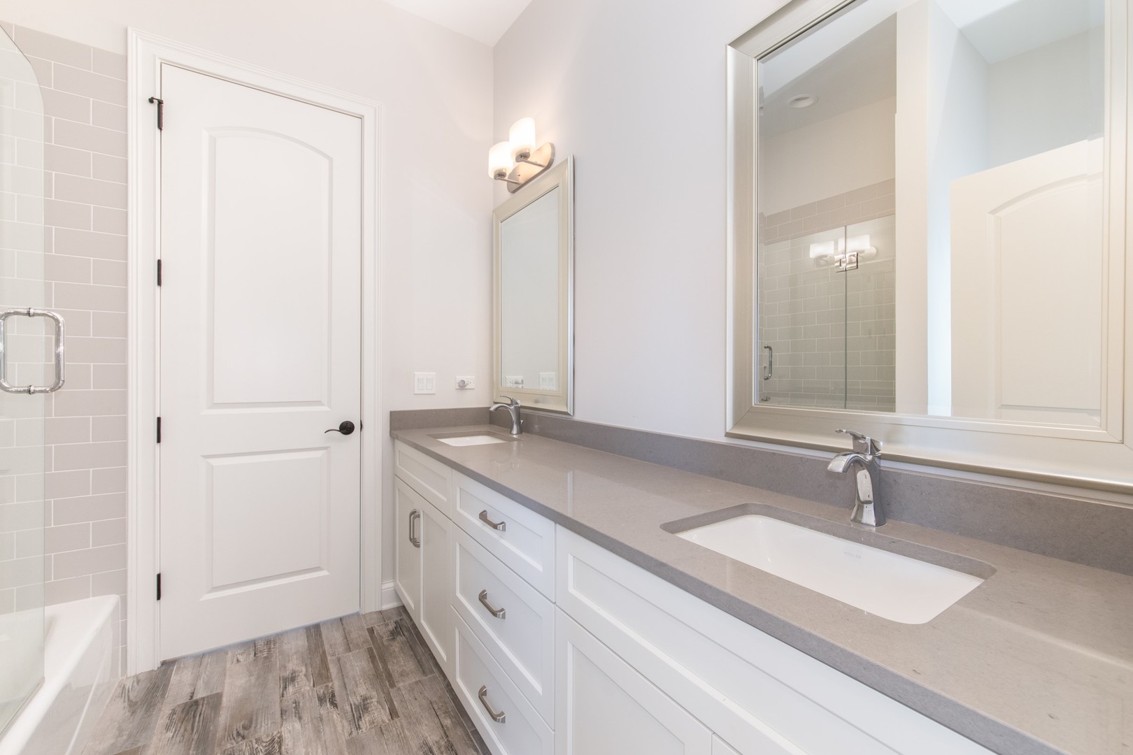 230 N Delphia Avenue, Park Ridge, IL 60068