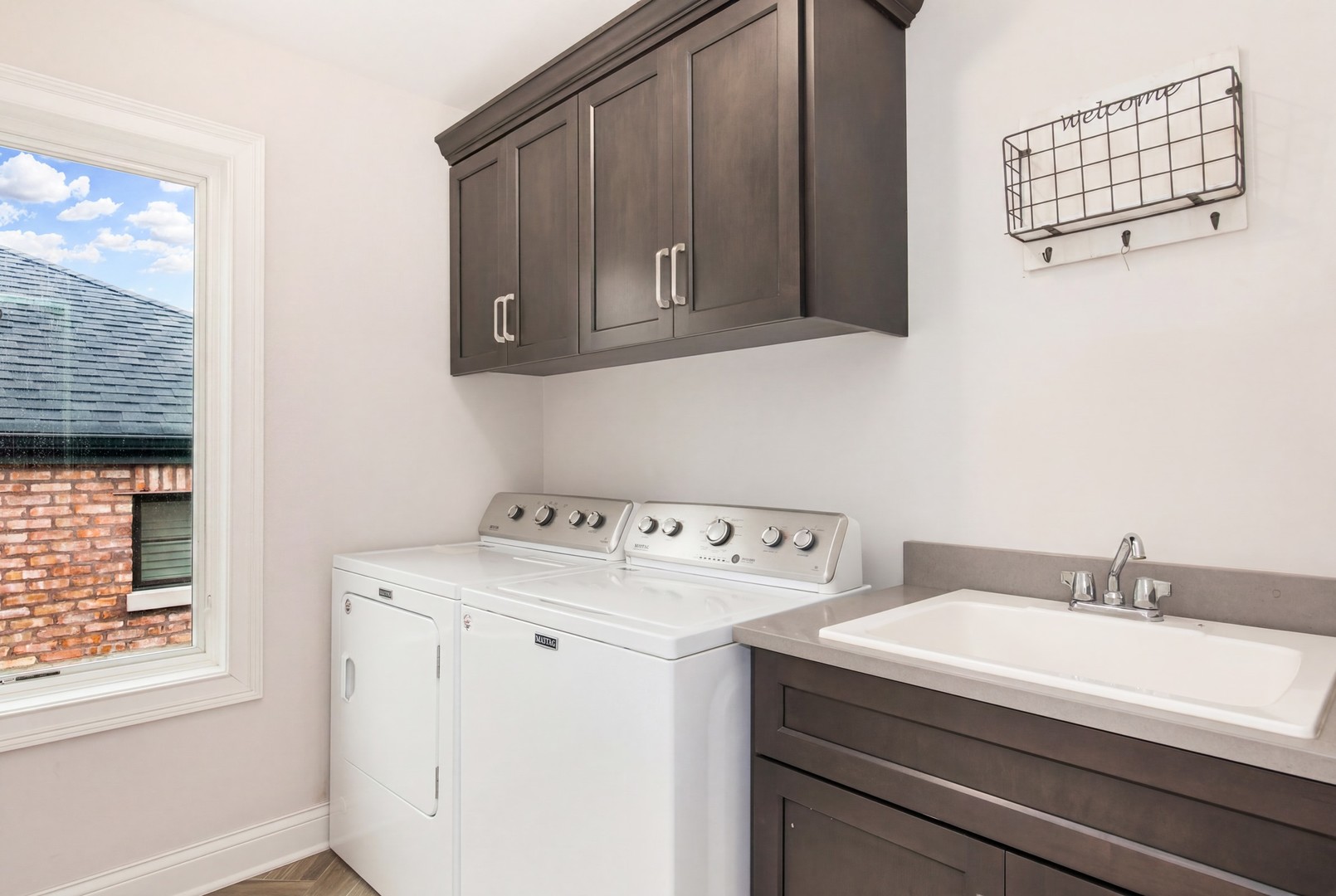 230 N Delphia Avenue, Park Ridge, IL 60068