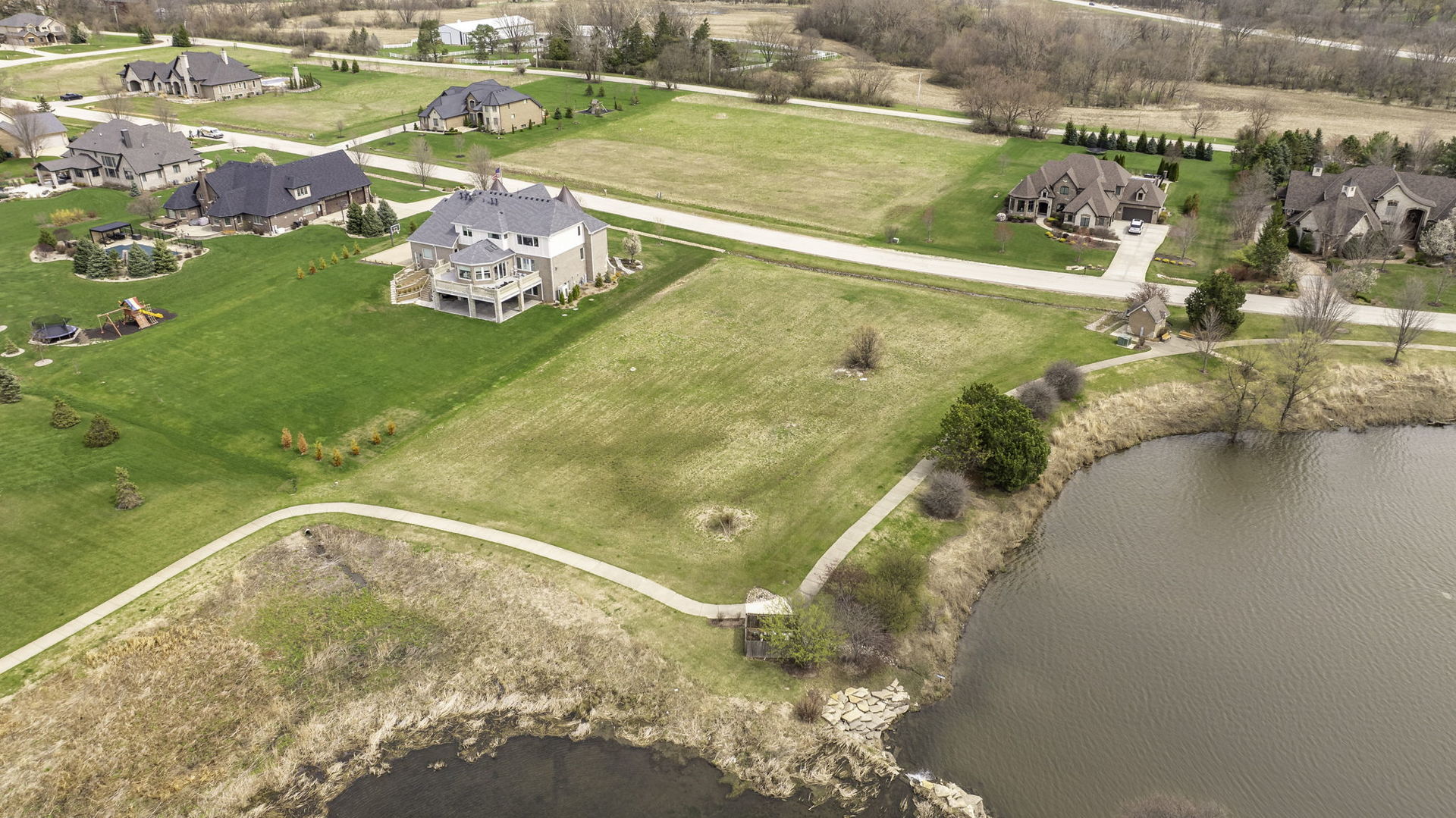 18490 S Pineprairie Drive, Mokena, IL 60448