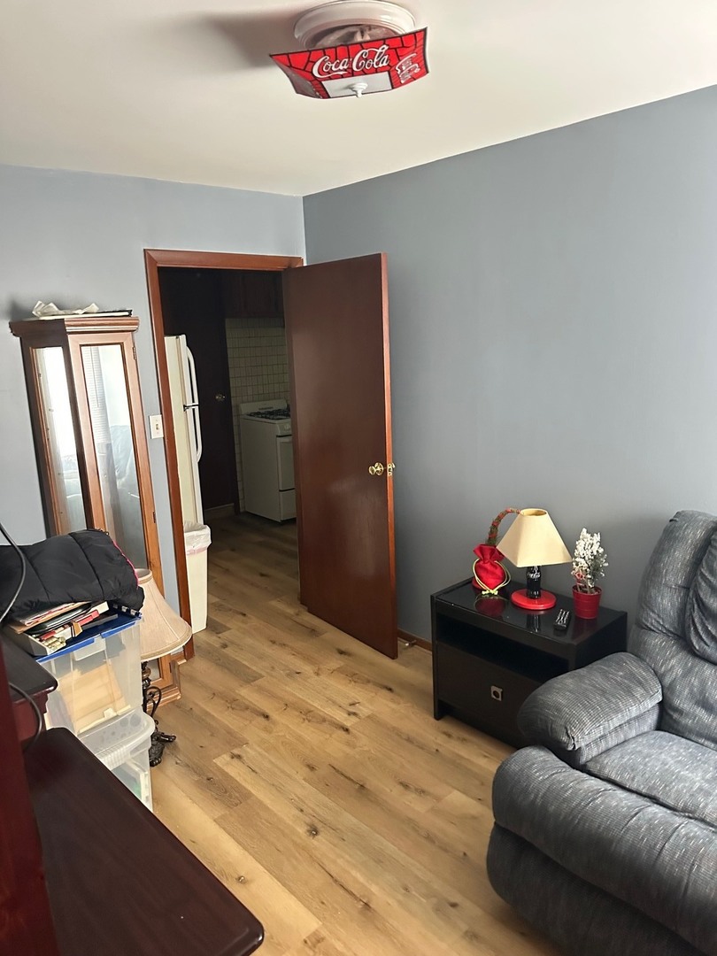 5788 S Archer Avenue, Chicago, IL 60638