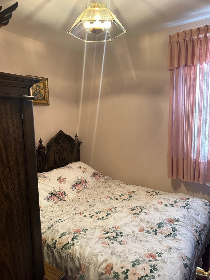 5788 S Archer Avenue, Chicago, IL 60638