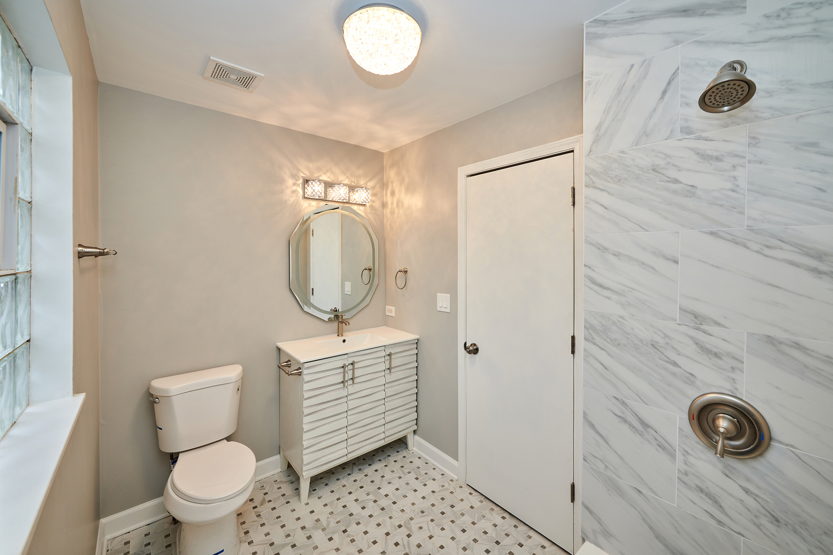 1506 E 72nd Place, Chicago, IL 60619