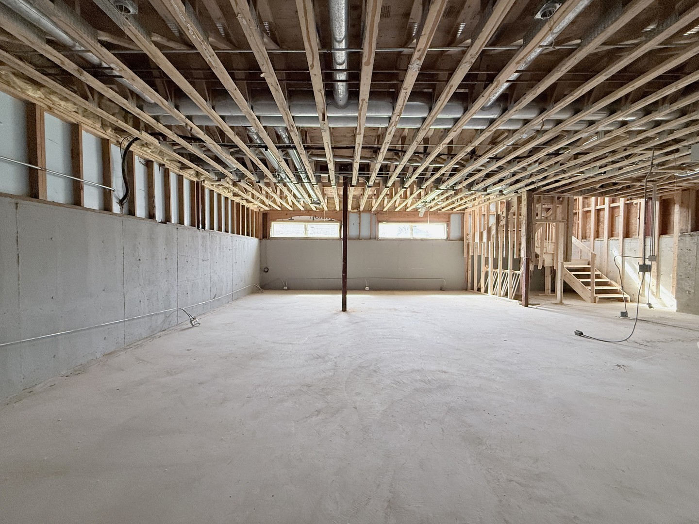 2201 N 77th Avenue, Elmwood Park, IL 60707