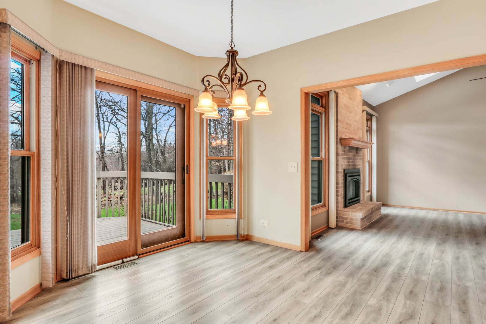 674 Wood Creek Drive, Antioch, IL 60002