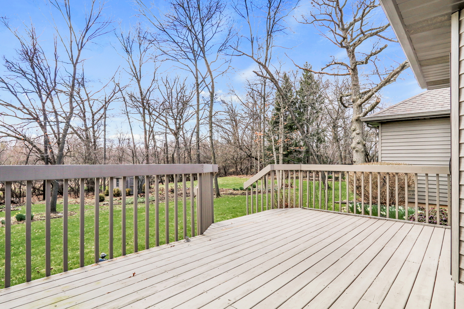 674 Wood Creek Drive, Antioch, IL 60002