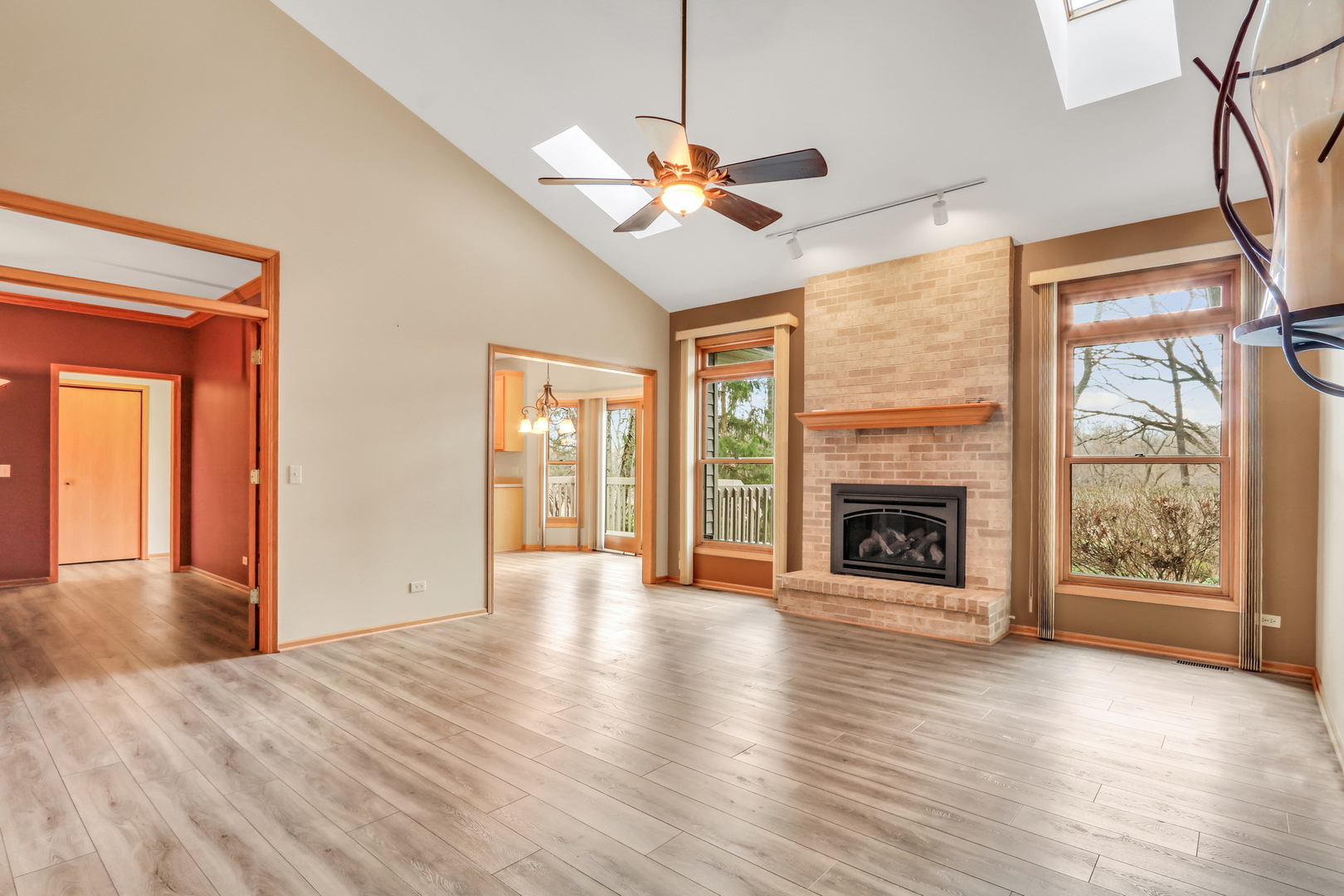 674 Wood Creek Drive, Antioch, IL 60002