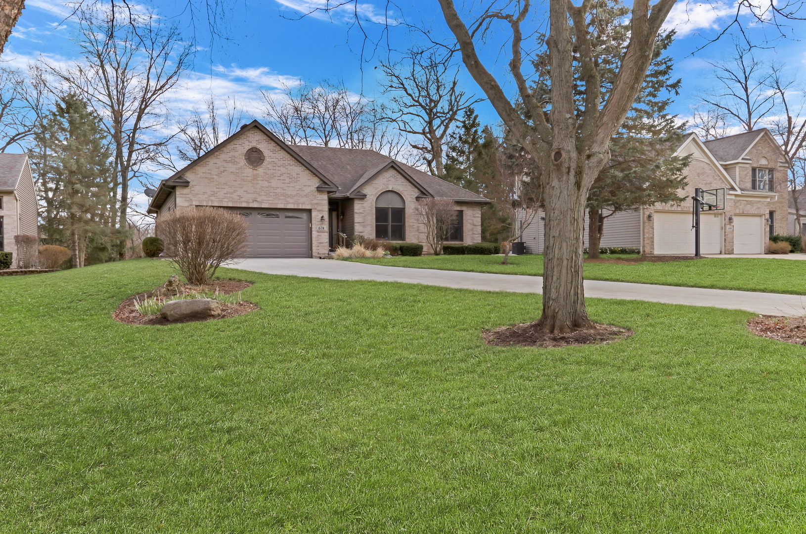 674 Wood Creek Drive, Antioch, IL 60002