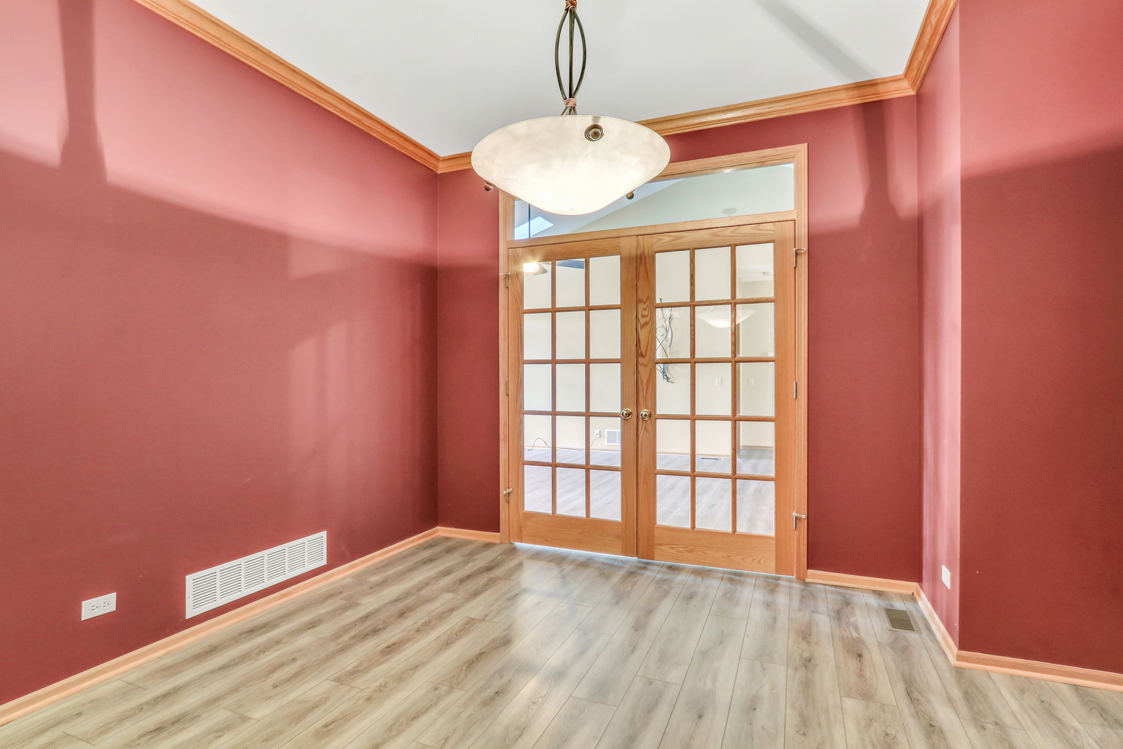 674 Wood Creek Drive, Antioch, IL 60002