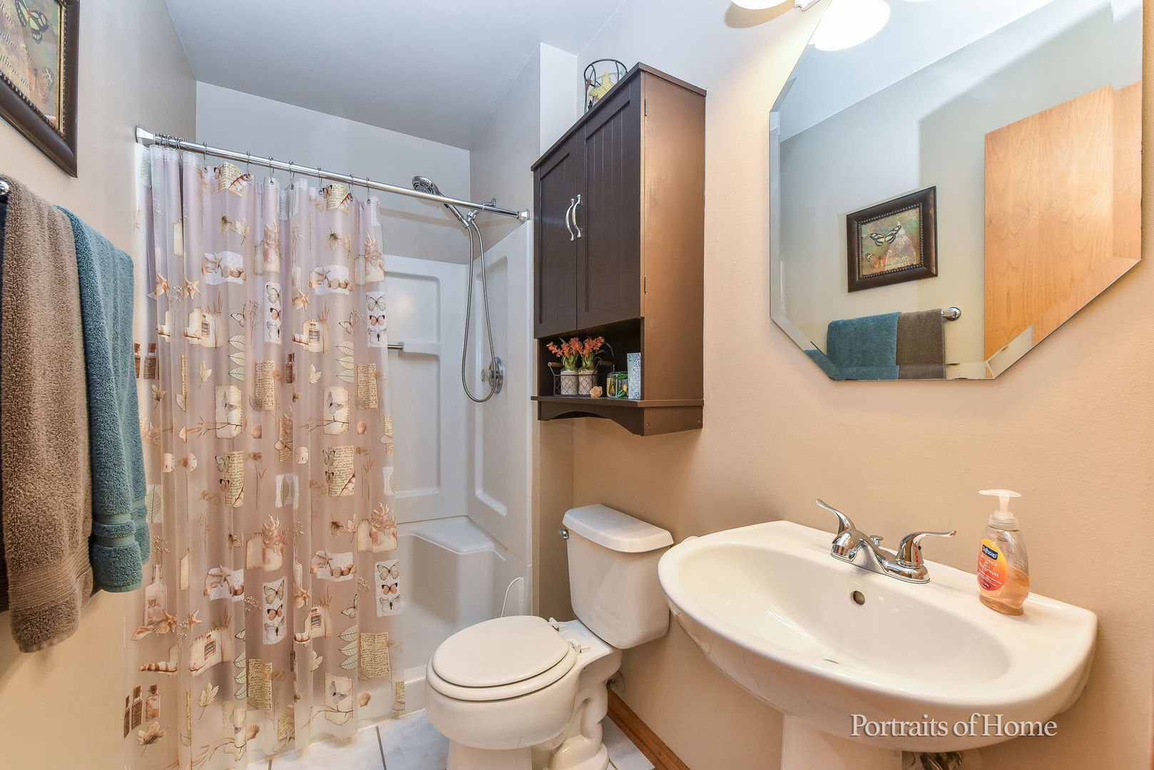 1972 MIDDLEBURY Drive, Aurora, IL 60503