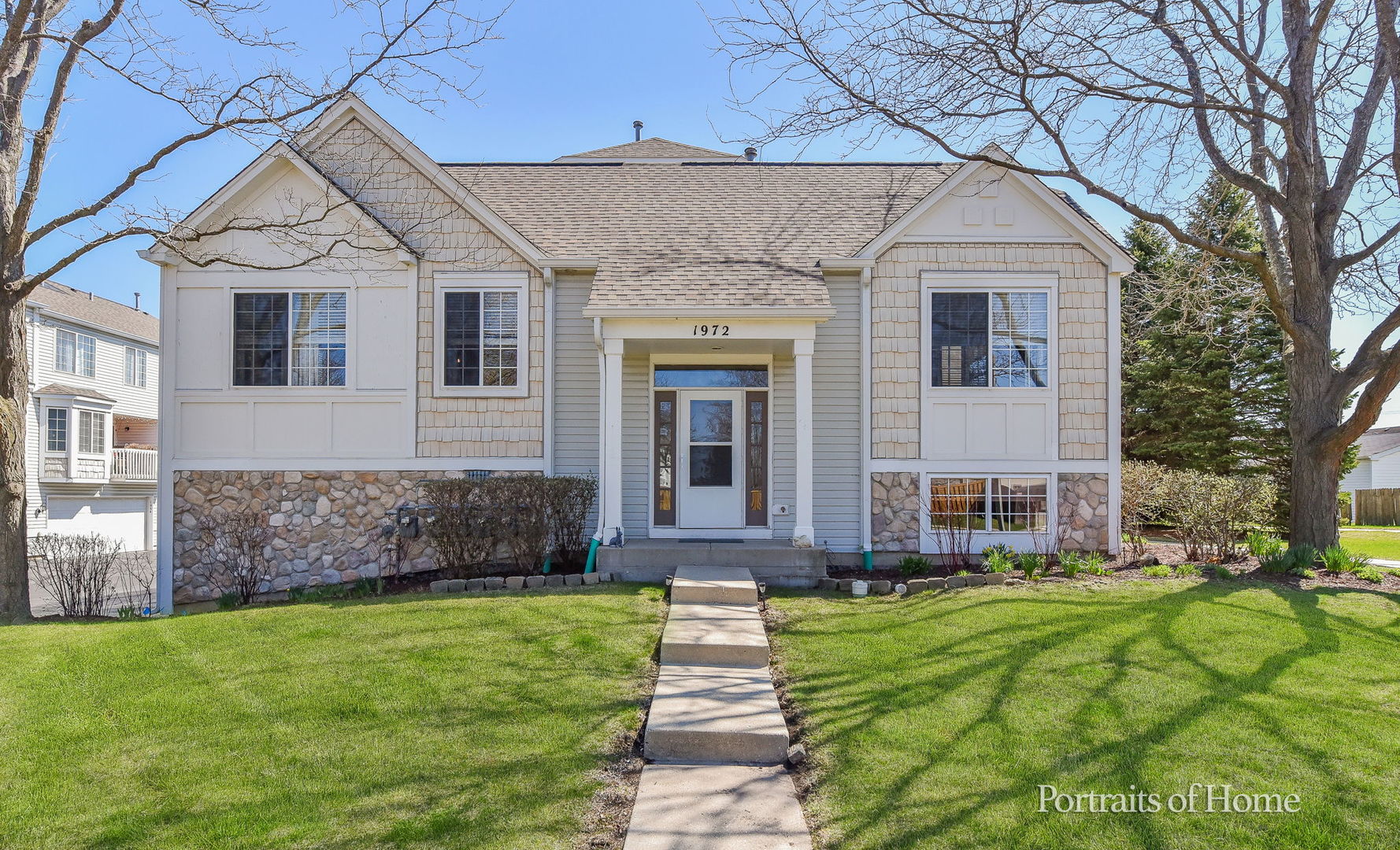 1972 MIDDLEBURY Drive, Aurora, IL 60503