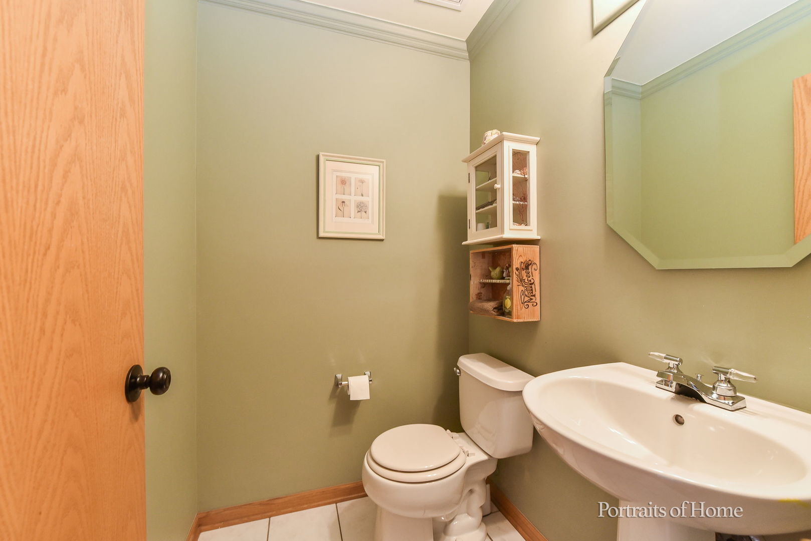 1972 MIDDLEBURY Drive, Aurora, IL 60503