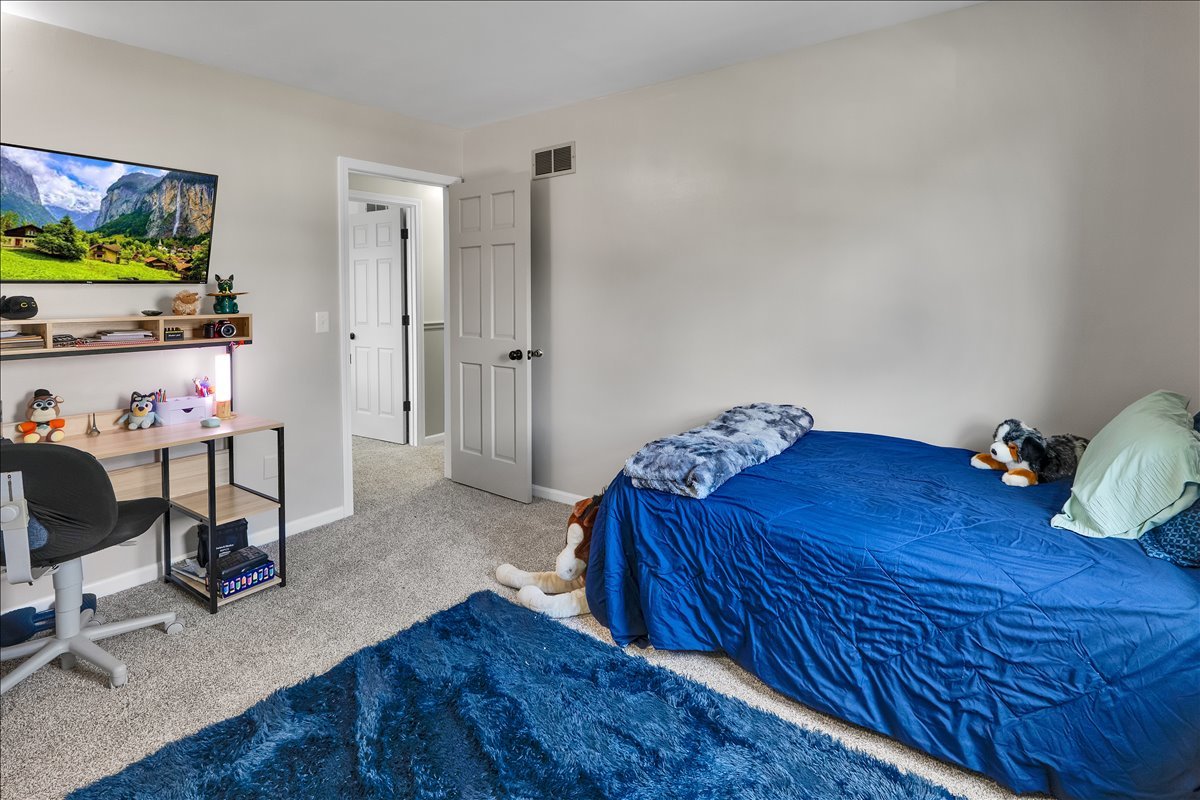 940 Orchard Court, Batavia, IL 60510