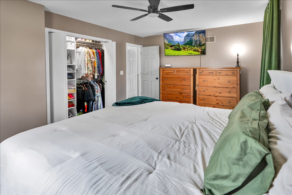 940 Orchard Court, Batavia, IL 60510