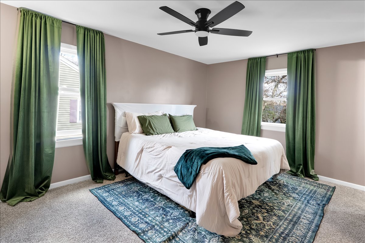 940 Orchard Court, Batavia, IL 60510