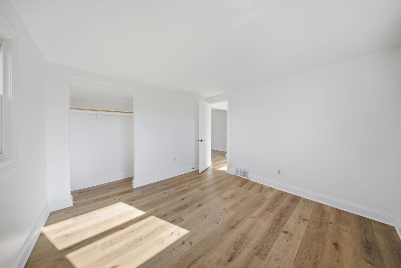 152 Holiday Drive, Somonauk, IL 60552