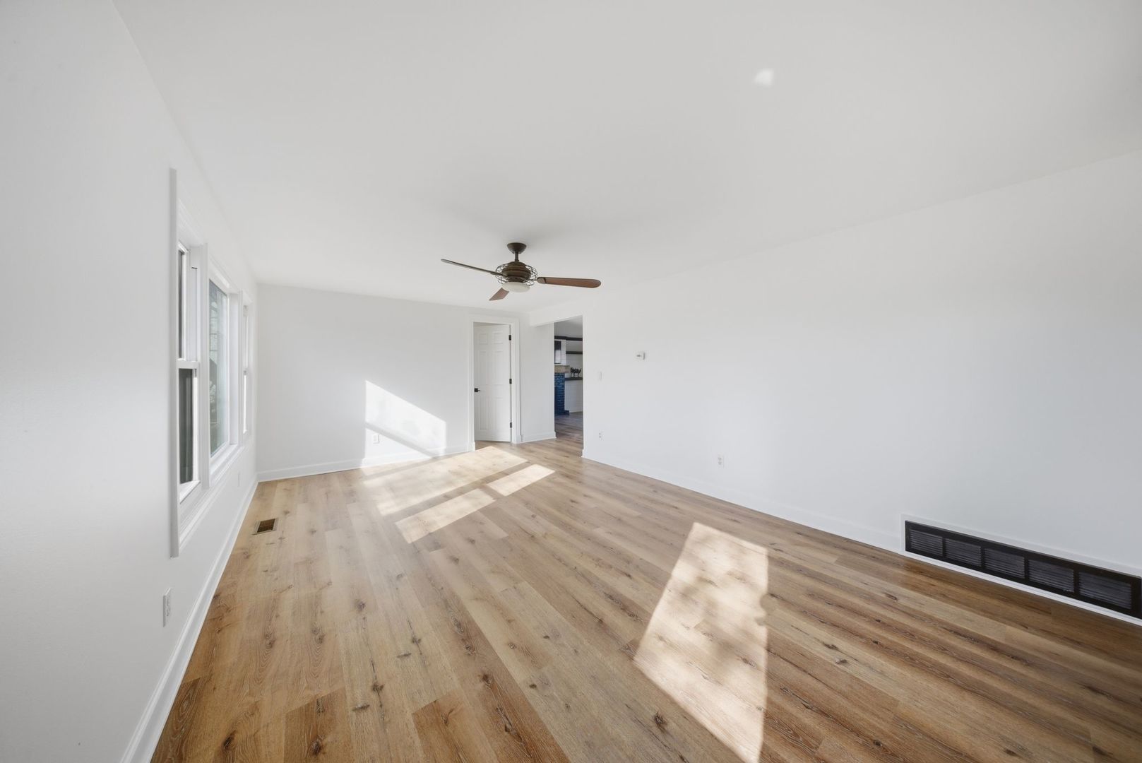 152 Holiday Drive, Somonauk, IL 60552