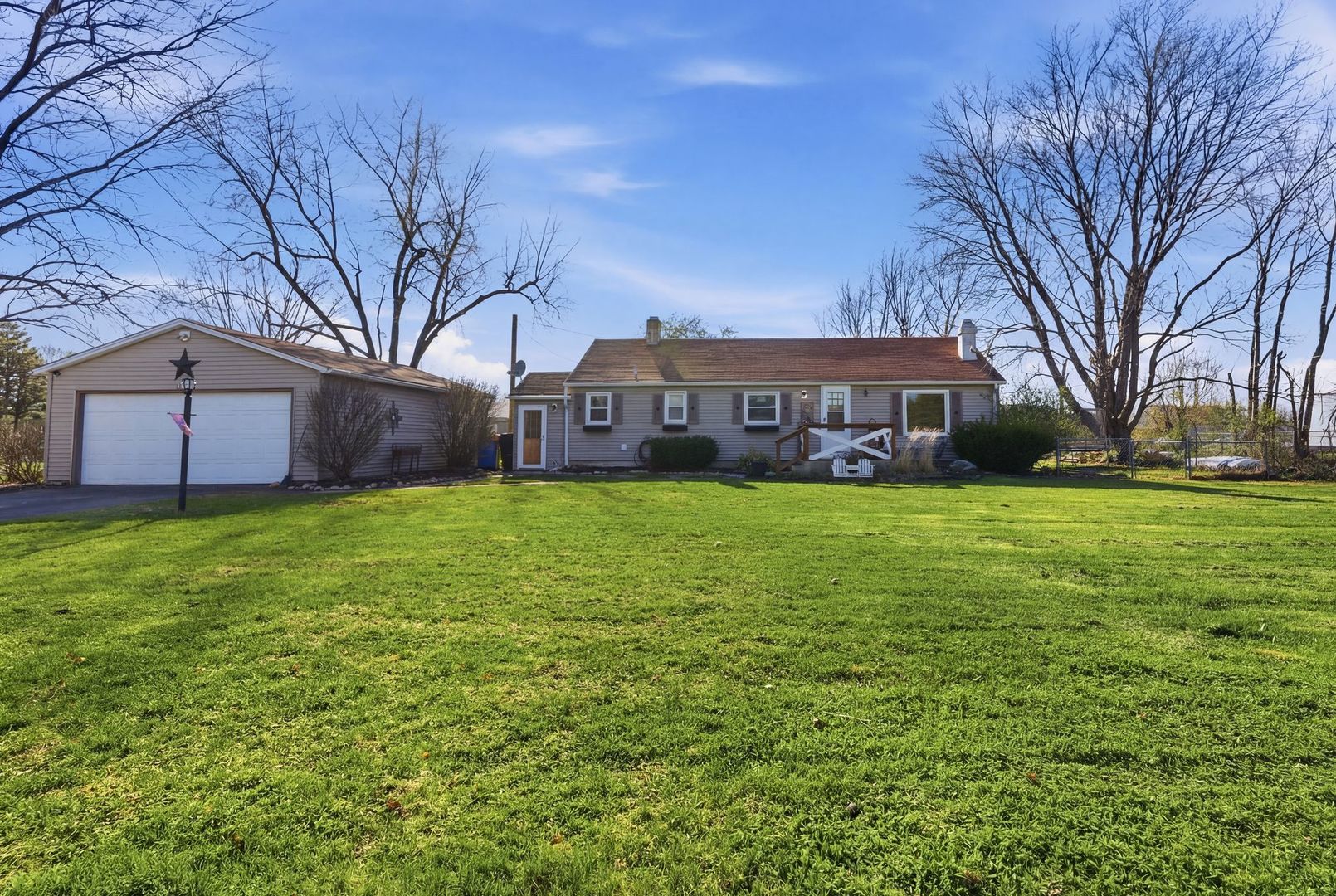 152 Holiday Drive, Somonauk, IL 60552