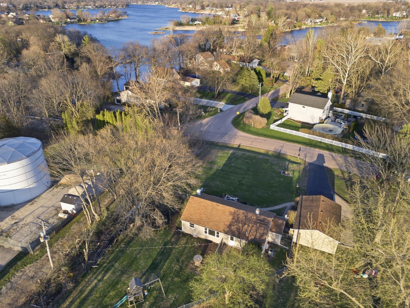 152 Holiday Drive, Somonauk, IL 60552