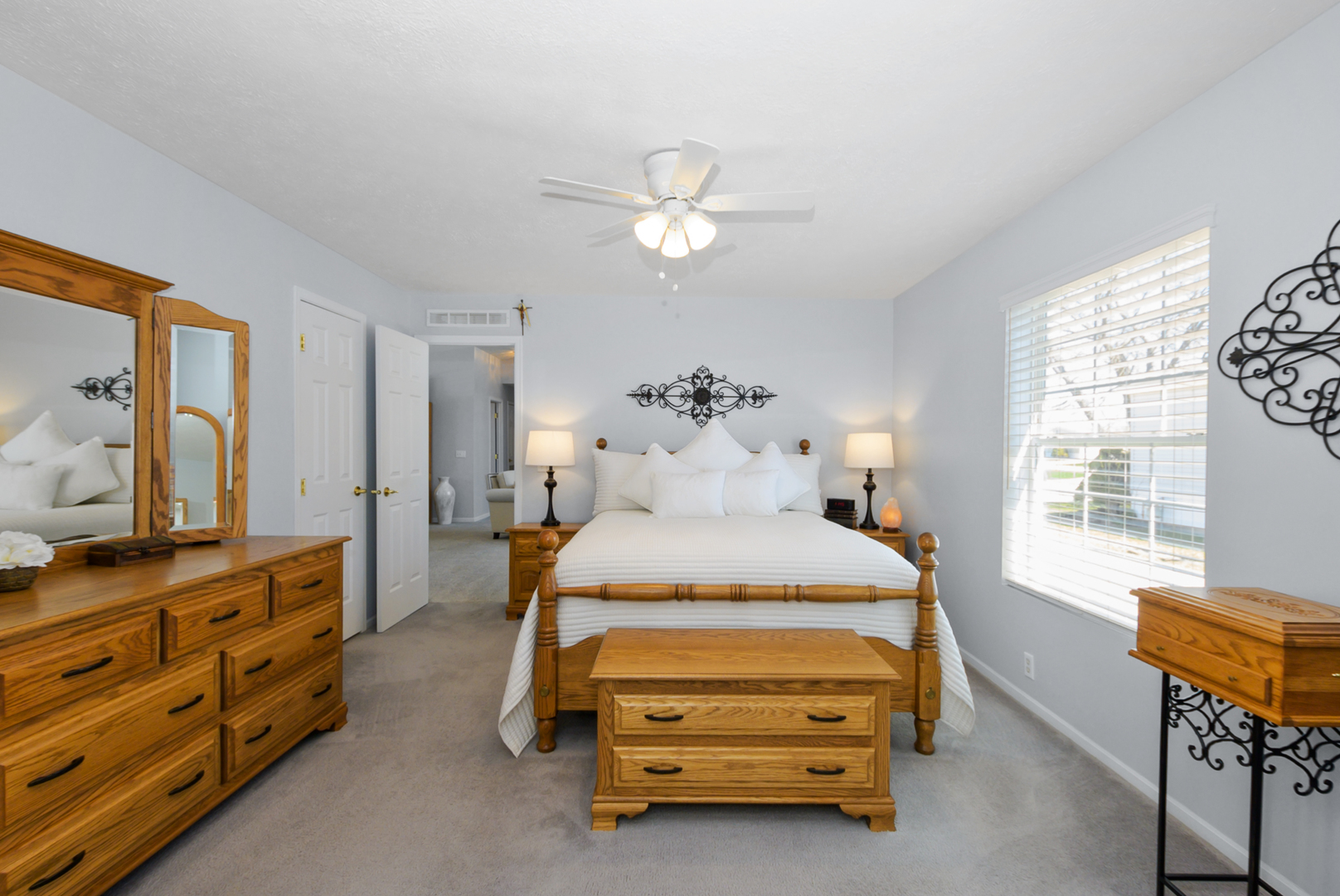 10719 W Butterfield Drive, Frankfort, IL 60423