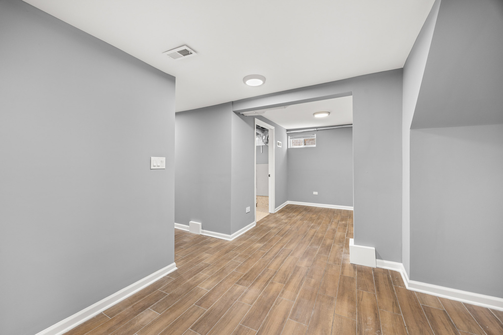 9740 S Prairie Avenue, Chicago, IL 60628