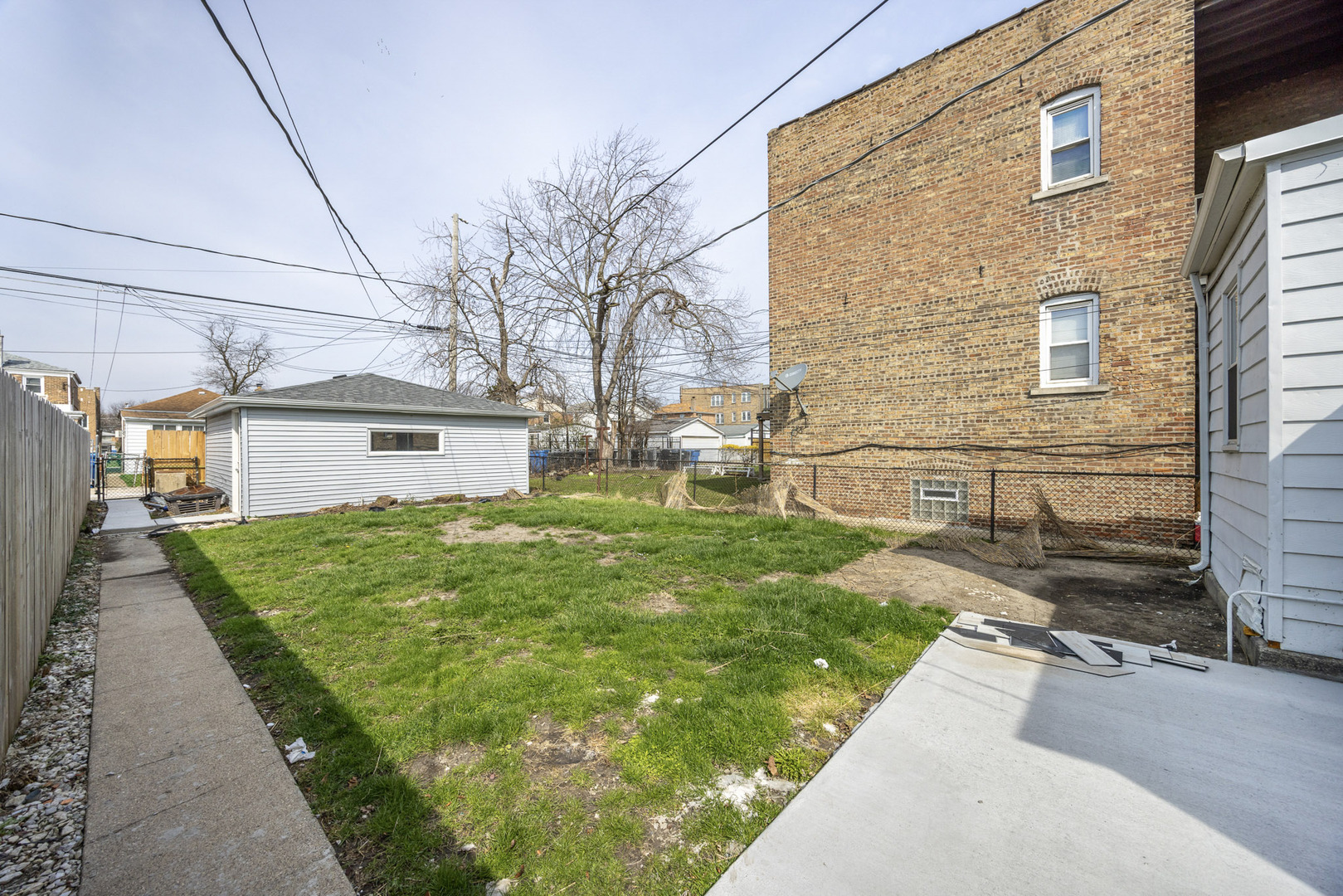 9740 S Prairie Avenue, Chicago, IL 60628