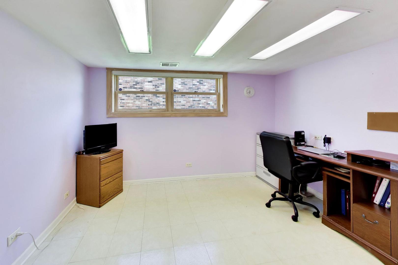 634 W Millers Road, Des Plaines, IL 60016