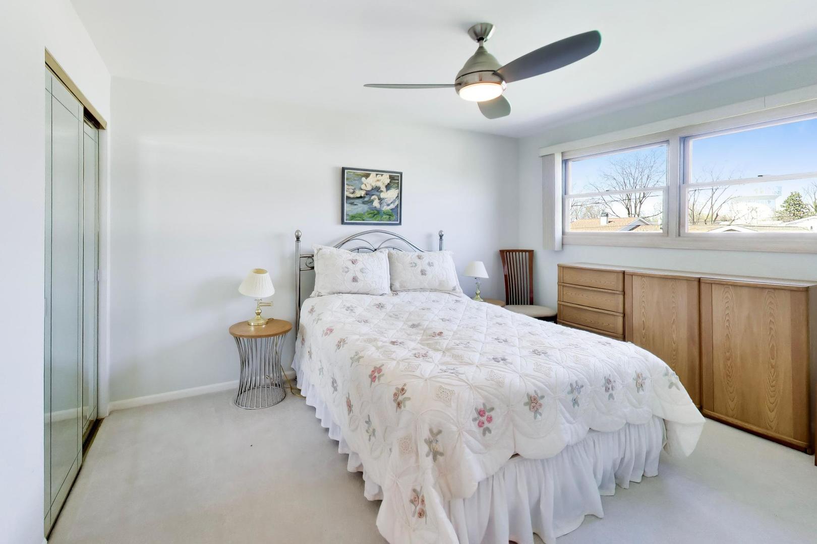 634 W Millers Road, Des Plaines, IL 60016