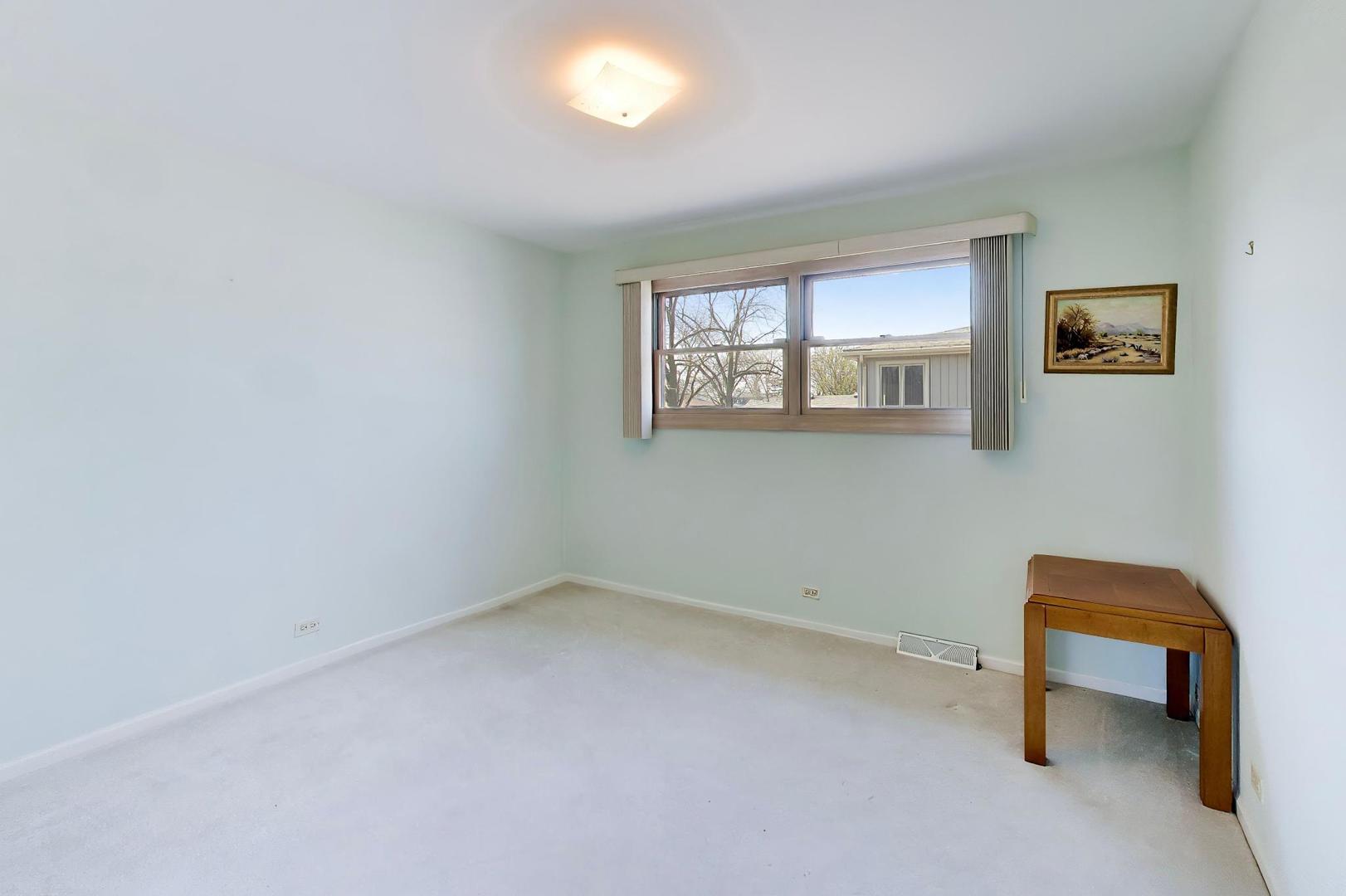 634 W Millers Road, Des Plaines, IL 60016