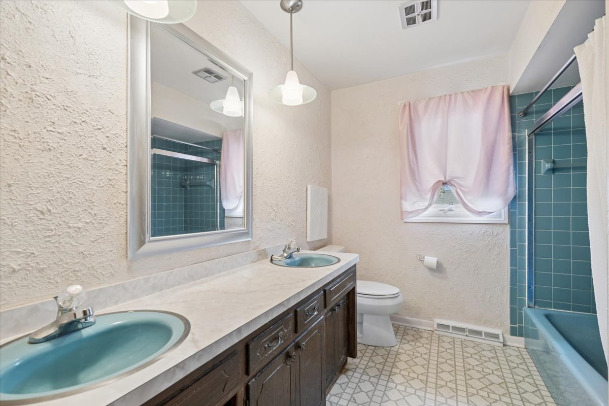 7546 Halesia Court, Orland Park, IL 60462