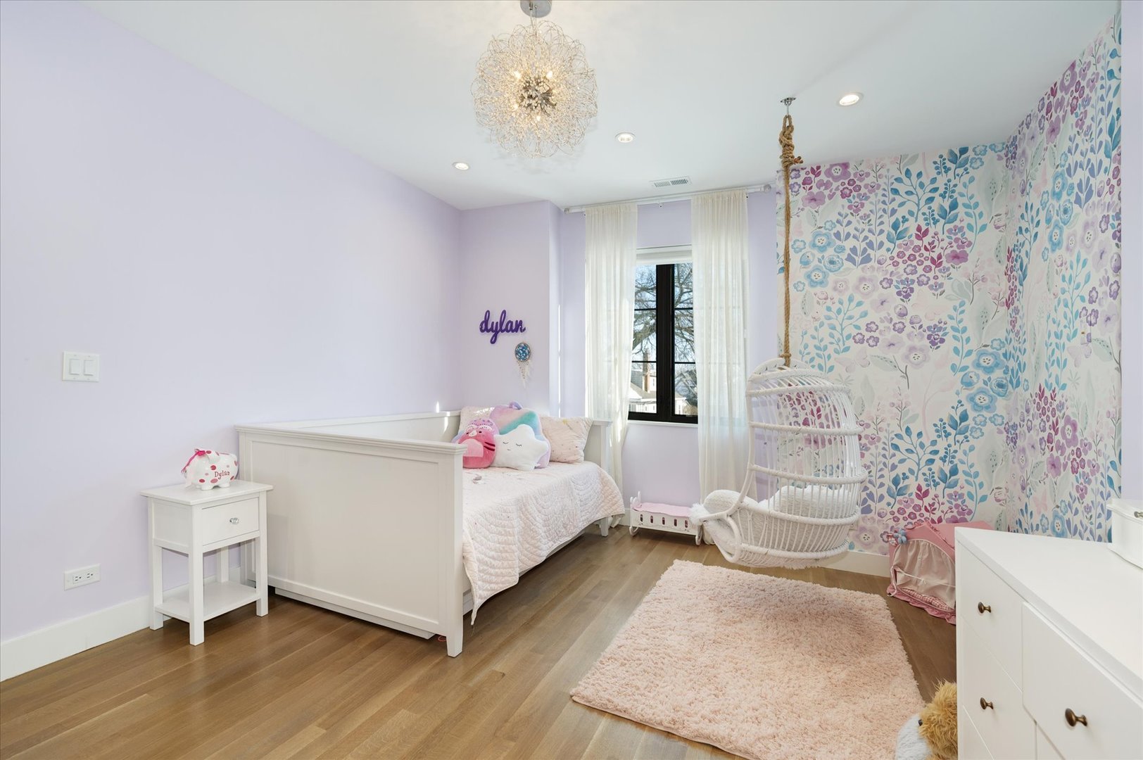 176 S Arlington Avenue, Elmhurst, IL 60126