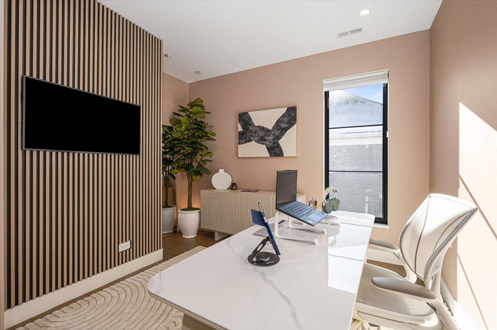 176 S Arlington Avenue, Elmhurst, IL 60126