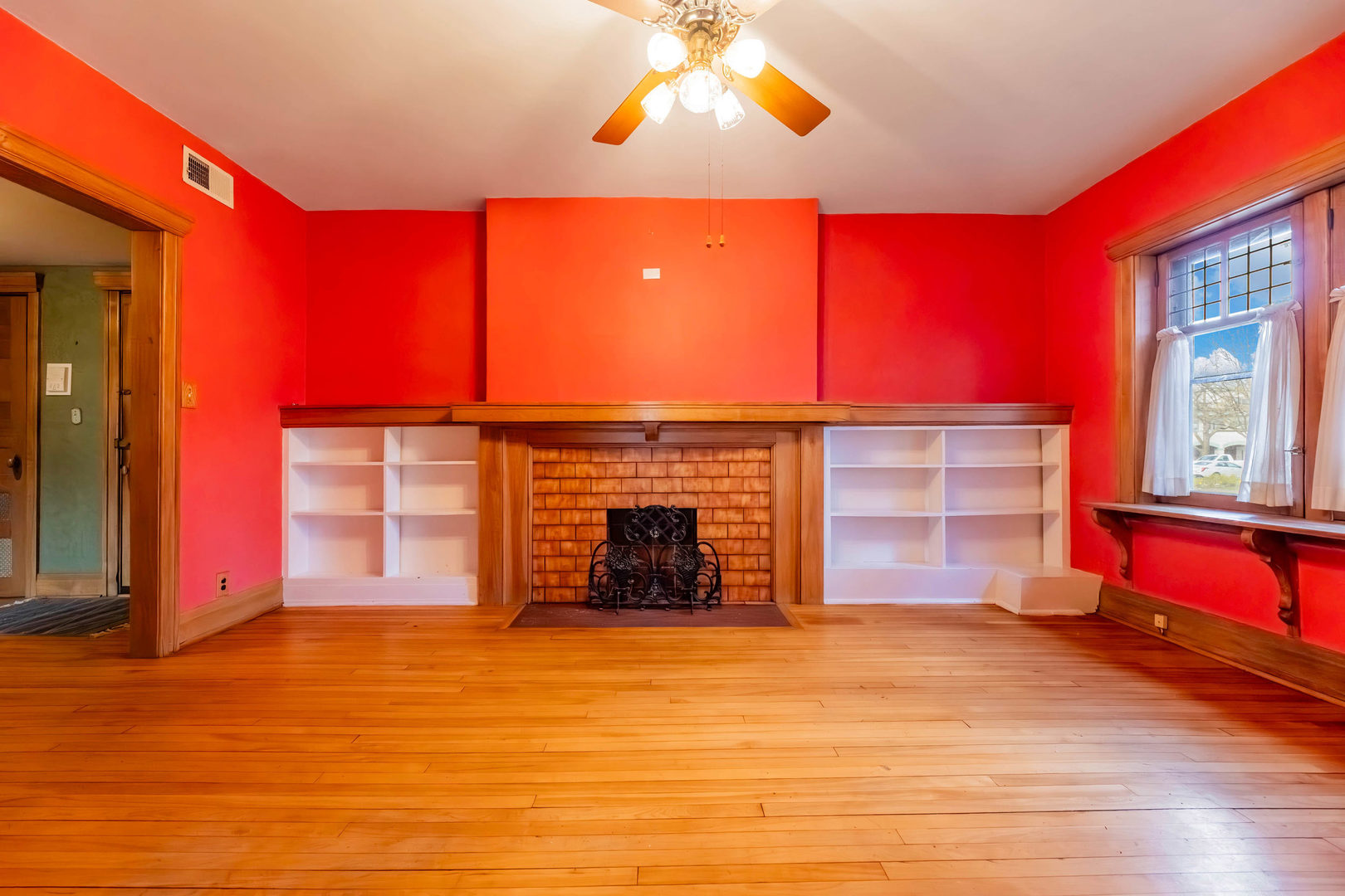 116 S East Avenue #1E, Oak Park, IL 60302