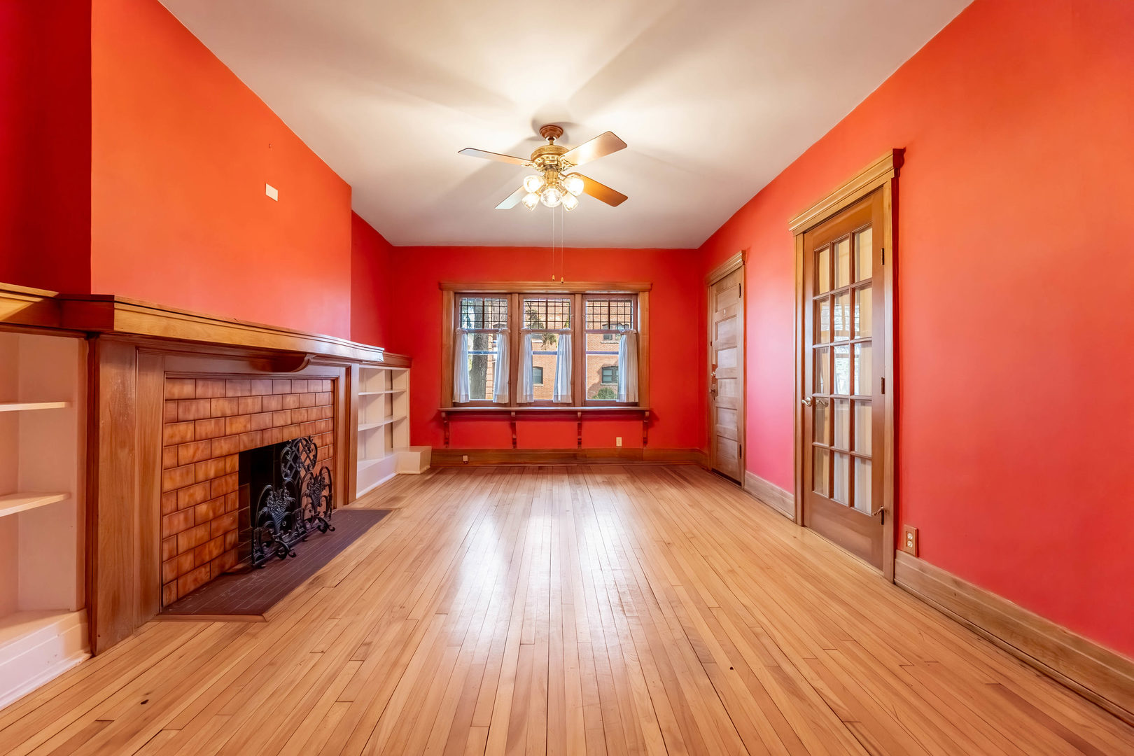 116 S East Avenue #1E, Oak Park, IL 60302