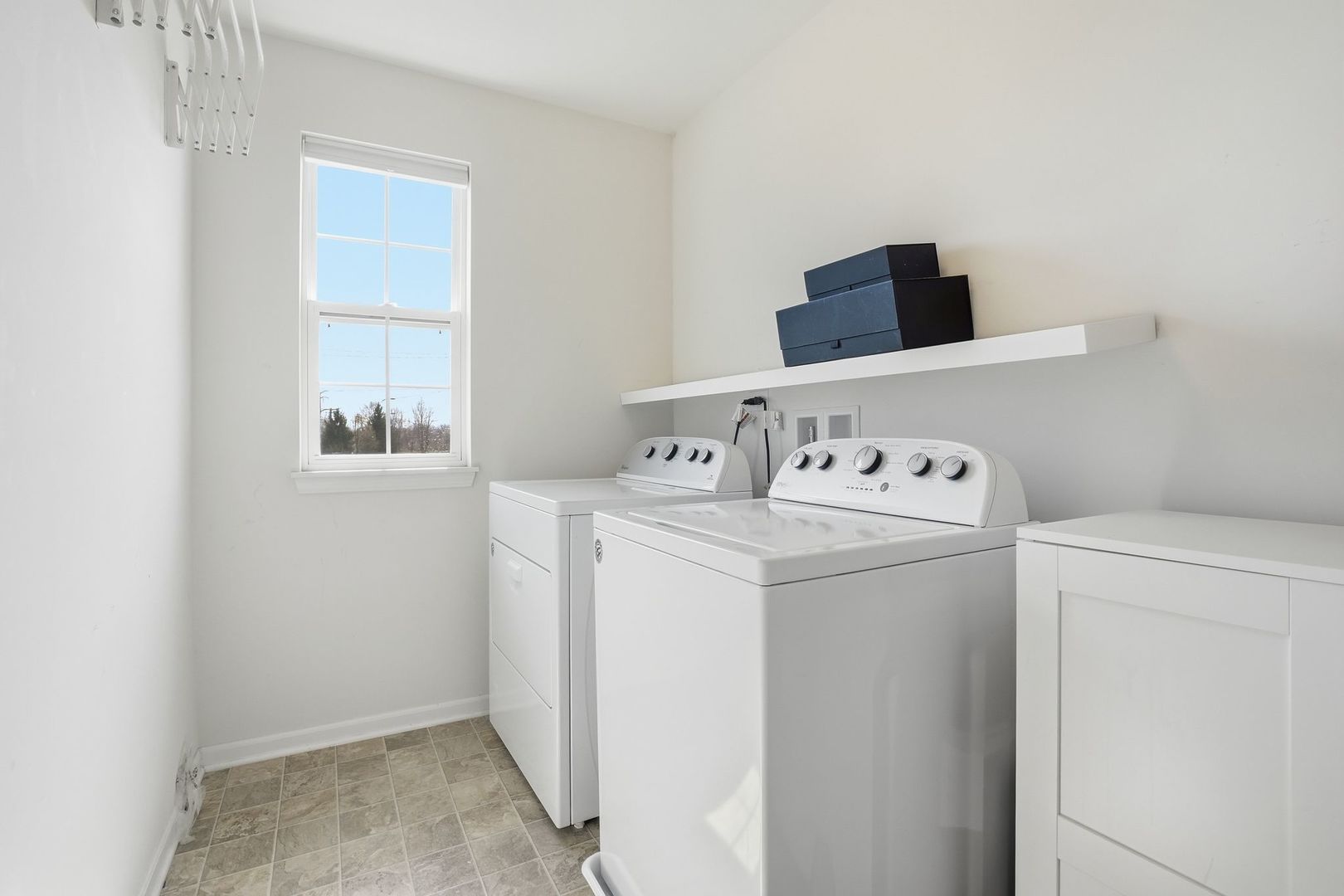 2925 Madison Drive, Naperville, IL 60564