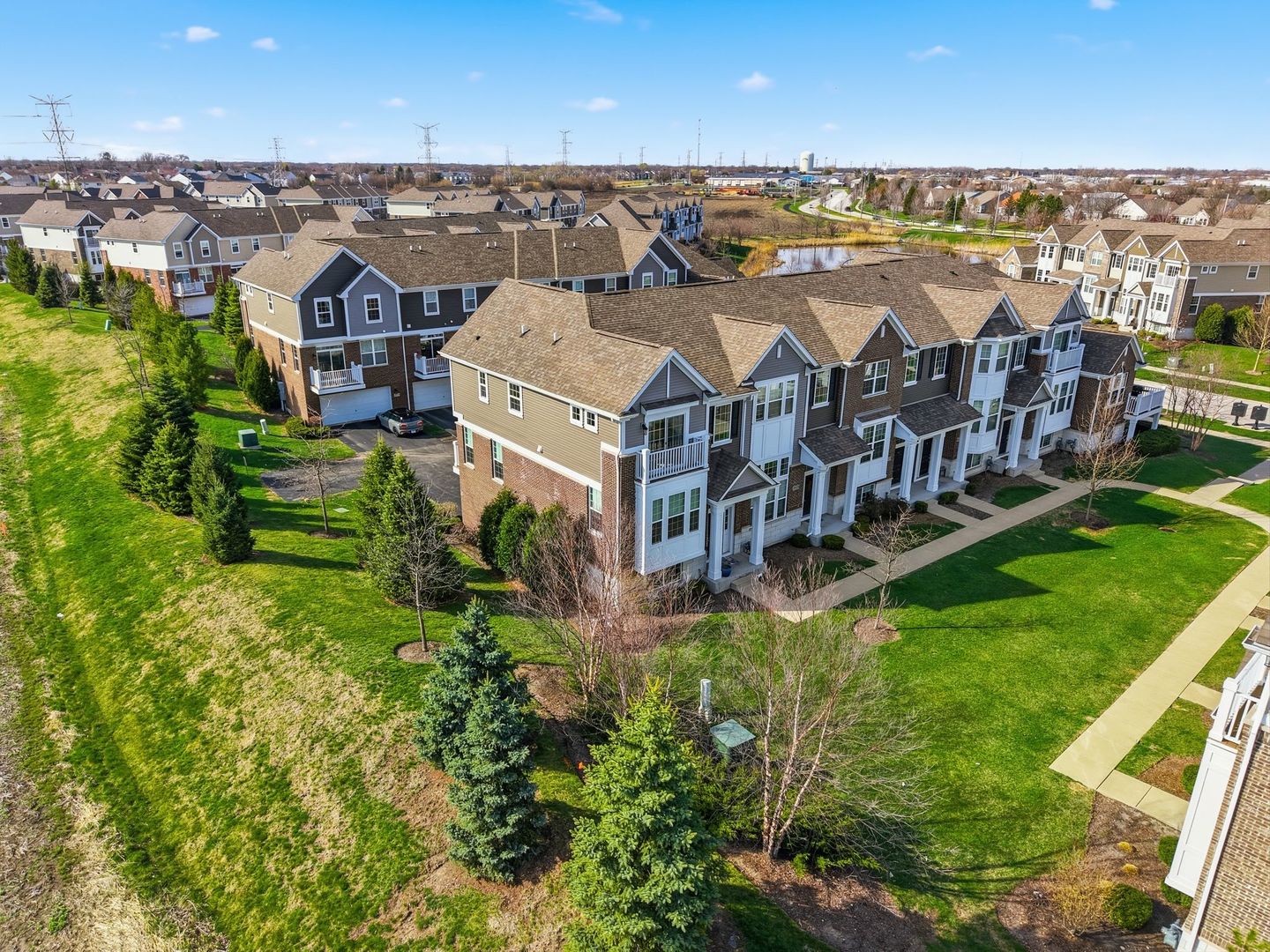 2925 Madison Drive, Naperville, IL 60564