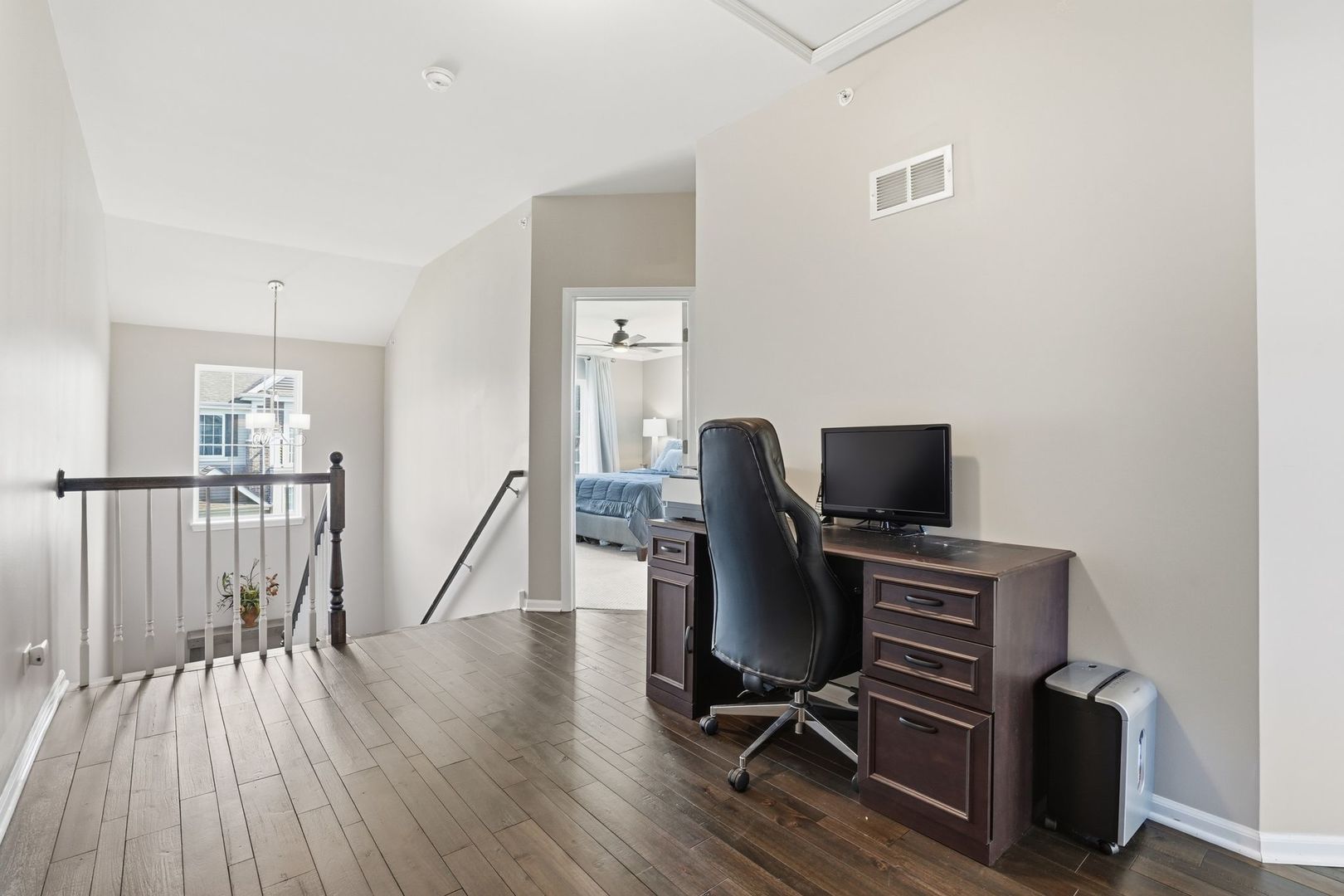 2925 Madison Drive, Naperville, IL 60564