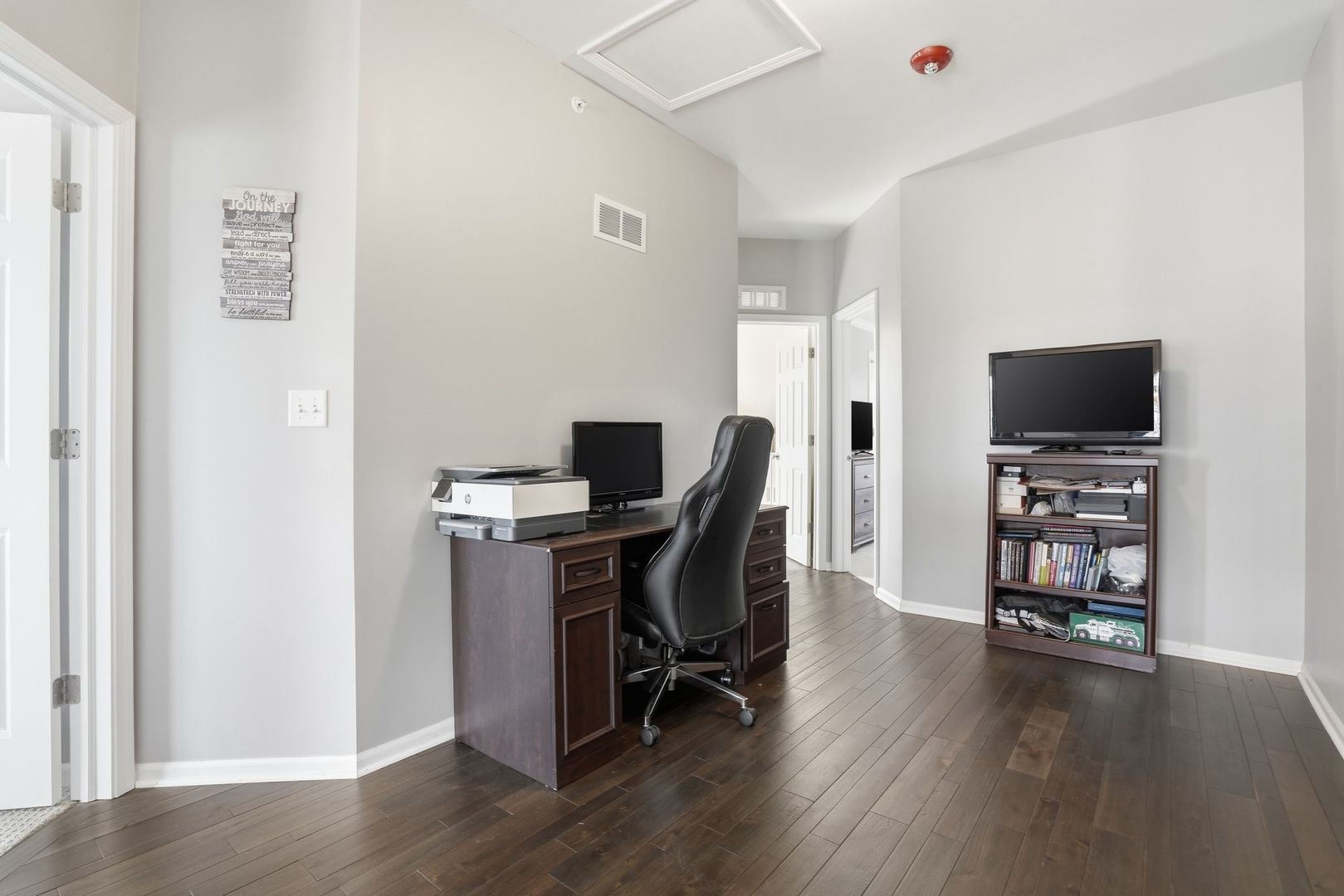 2925 Madison Drive, Naperville, IL 60564