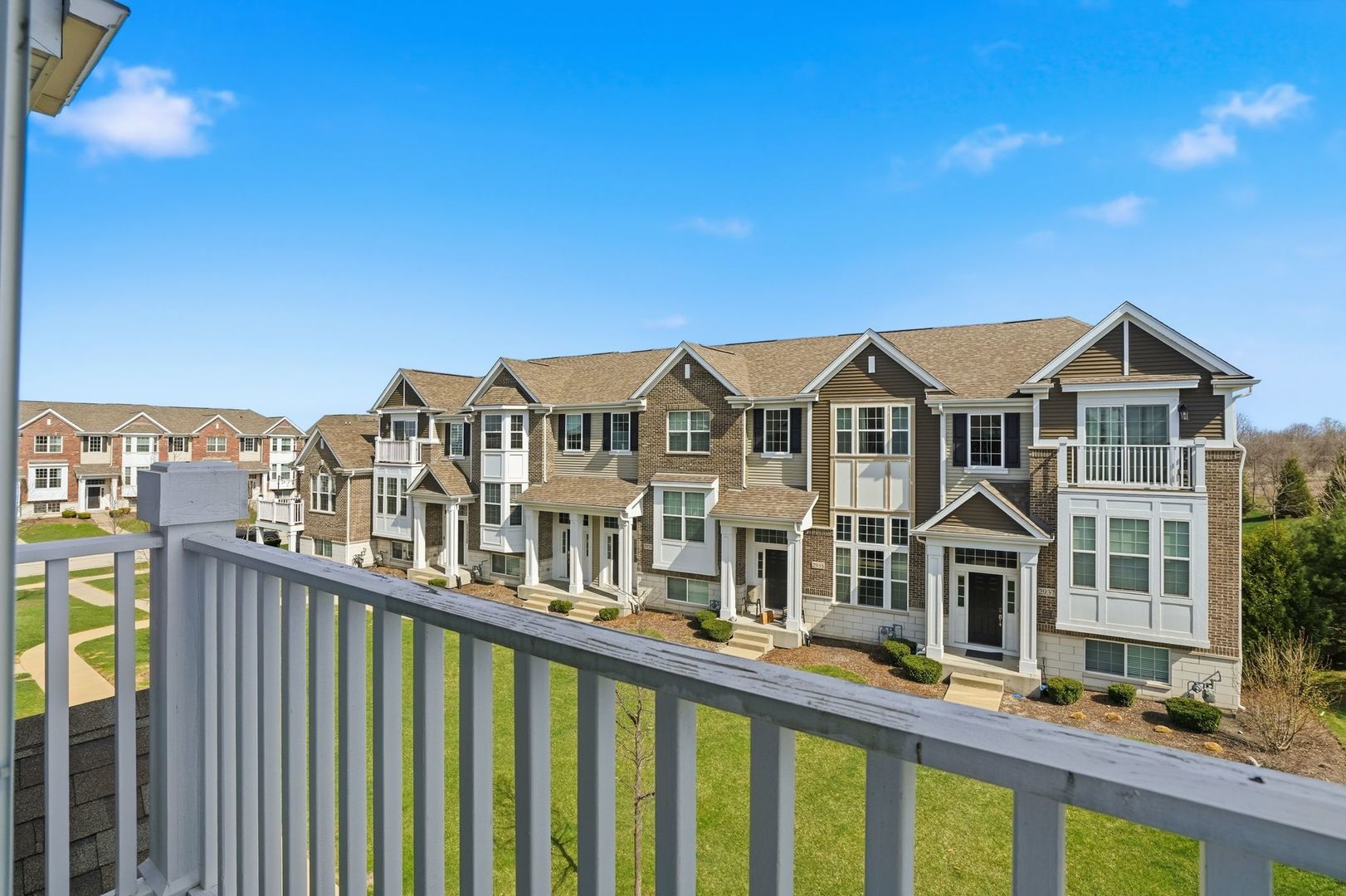 2925 Madison Drive, Naperville, IL 60564