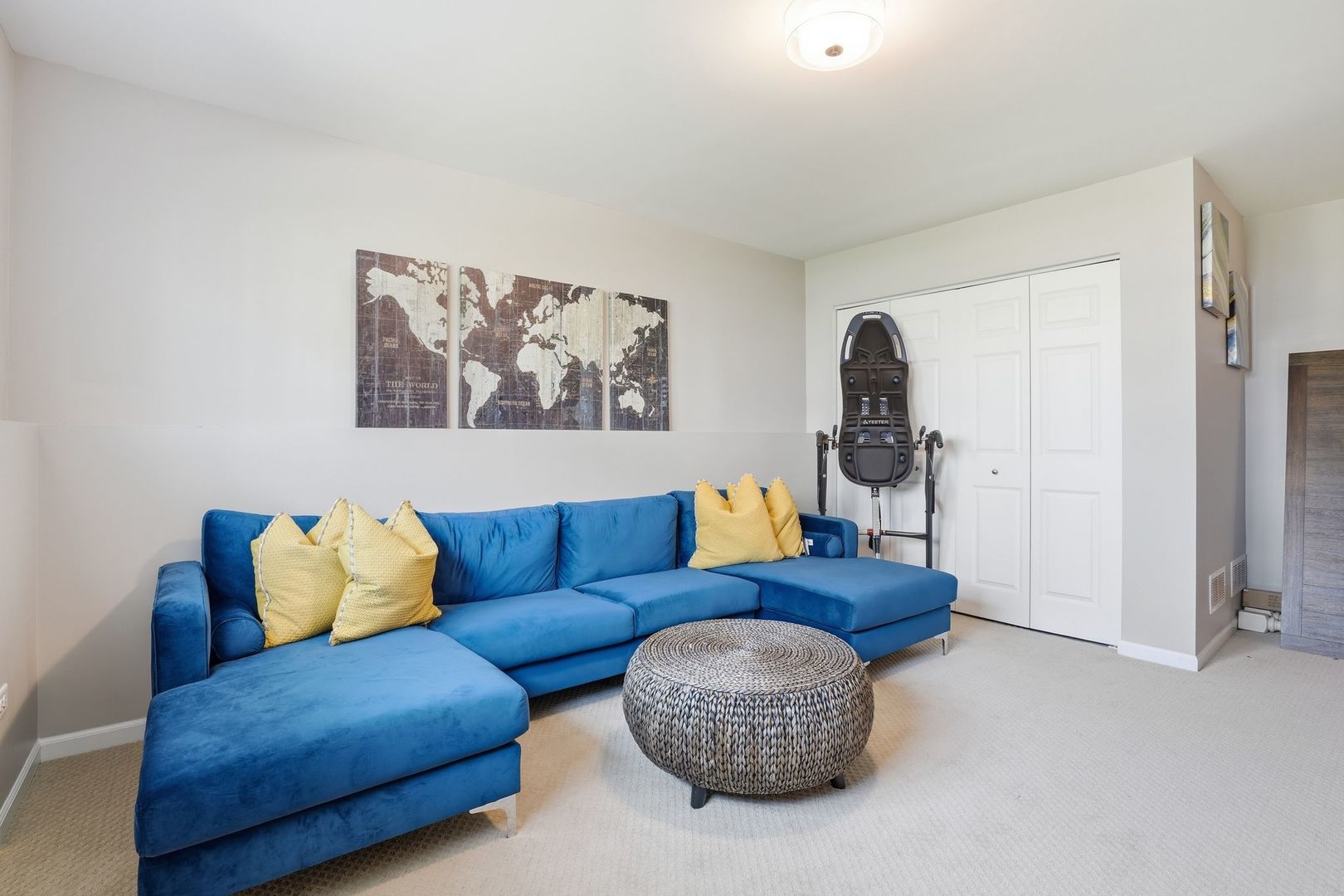 2925 Madison Drive, Naperville, IL 60564