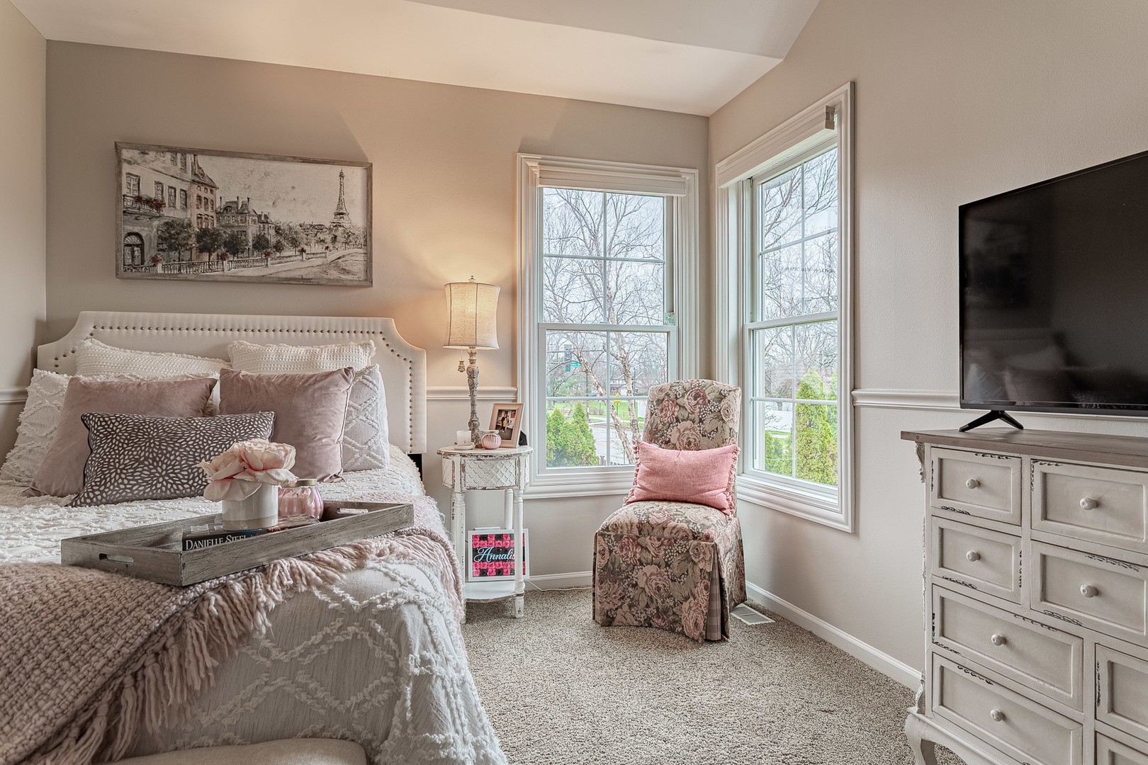 900 Christa Court, Elk Grove Village, IL 60007