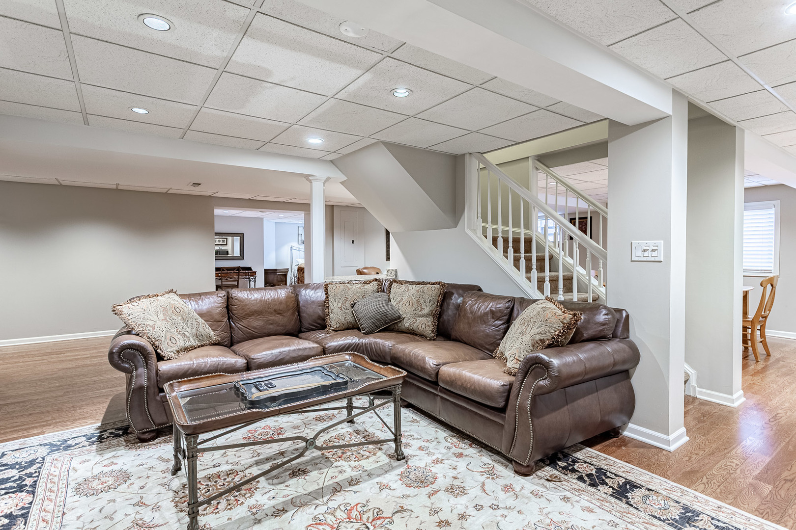 900 Christa Court, Elk Grove Village, IL 60007